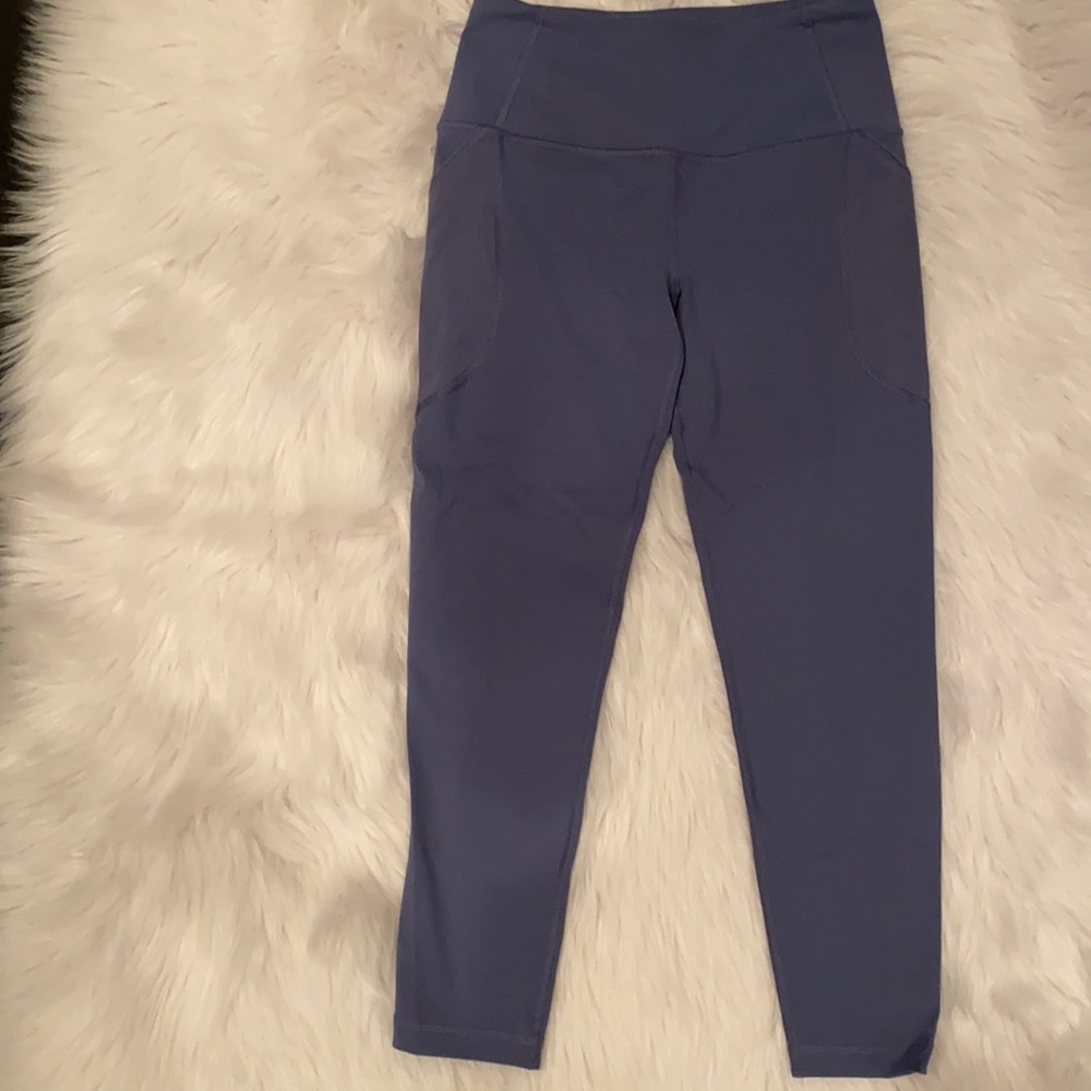 Periwinkle Victoria’s Secret Capri Leggings